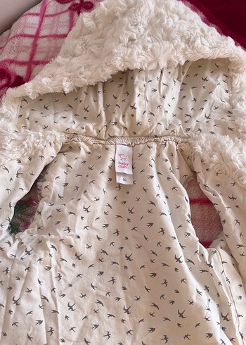 Kapüşonlu Beyaz Kız Peluş Yelek - Görsel 3