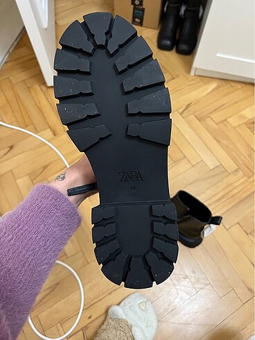 39 Beden siyah Renk Zara Bot