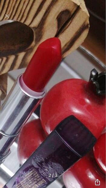 Maybelline Maybeline marka kırmızı ruj