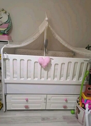 Civil Babyone cibinlikli beşik 