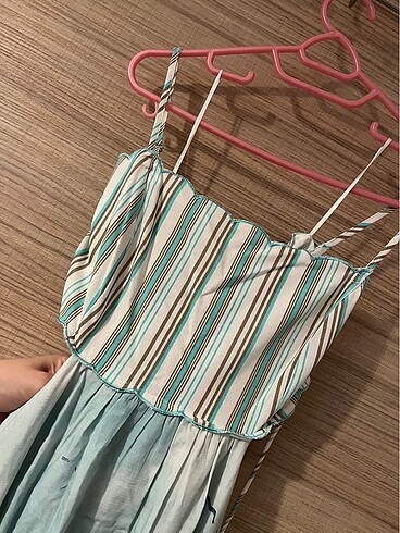 Twist Twist pencere detaylı elbise