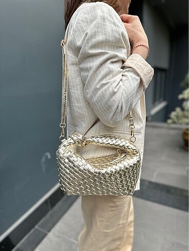 Bottega gold renk örgü deri çanta