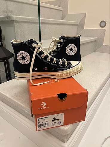 Siyah converse