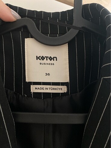 36 Beden siyah Renk Kumaş ceket