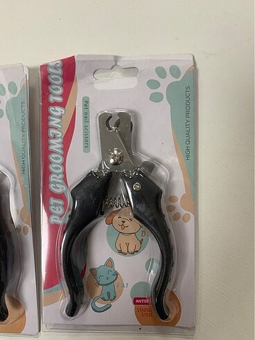 Kediler ve köpekler için tırnak makası