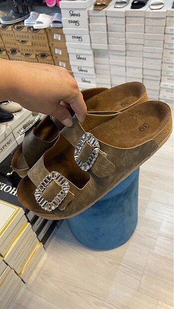 Birkenstock Taşlı çift tokalı terlik