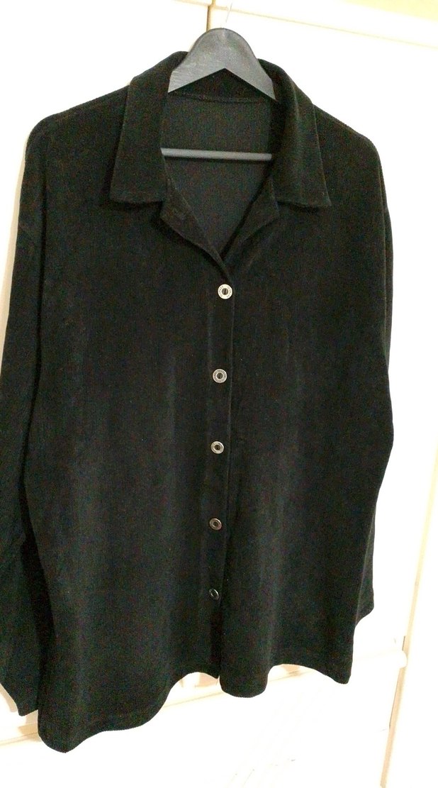 Düğmeli Siyah kadife Uzun Kollu Kadın Gömlek - Görsel 2