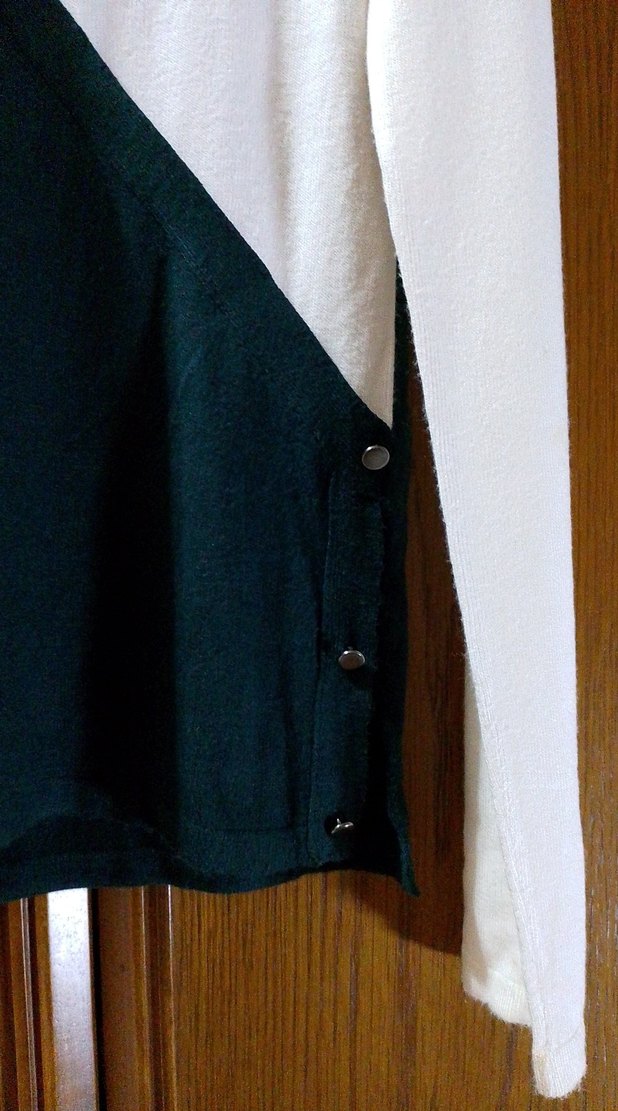 Kadın koyu yeşil _Beyaz Düğmeli Pamuklu Kazak - Görsel 4