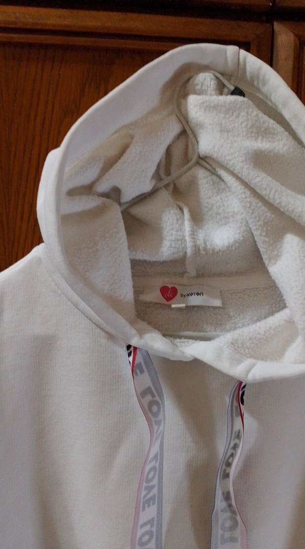 Kadın Beyaz Kapüşonlu  Sweatshirt - Görsel 2