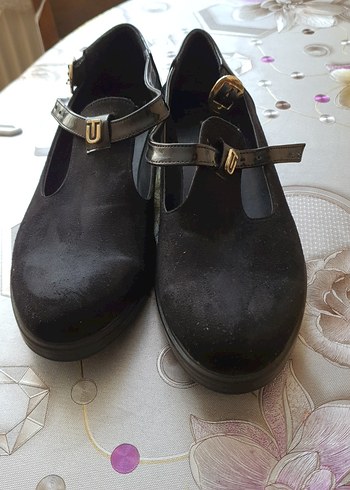 Kemerli Siyah Dolgu Topuk Kadın Ayakkabısı - Görsel 6