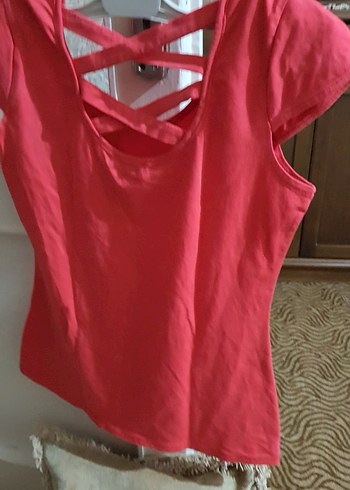 Kırmızı V Yaka Kısa Kollu Kadın Tişört - Görsel 2