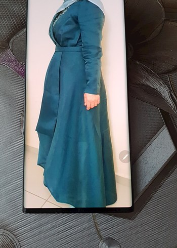 Uzun Mavi Drapeli Tesettür Abiye - Görsel 3