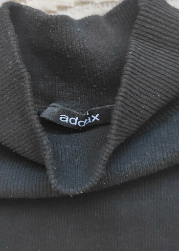 Siyah Yüksek Yakalı Kadın Triko - Görsel 2