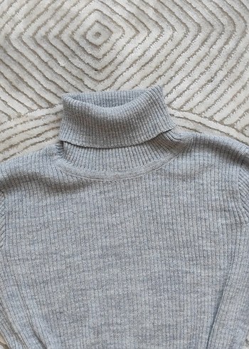 Gri Kadın Boğazlı Triko Kazak - Görsel 2