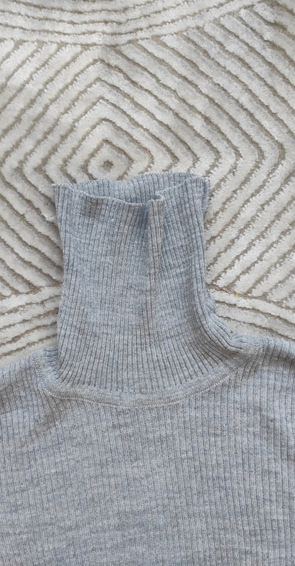 Gri Kadın Boğazlı Triko Kazak - Görsel 3