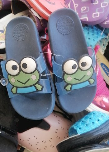 27 Beden mavi Renk Mavi Kurbağa Baskılı Tokalı Erkek Çocuk Terliği
