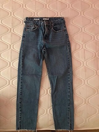 Bershka mom jean