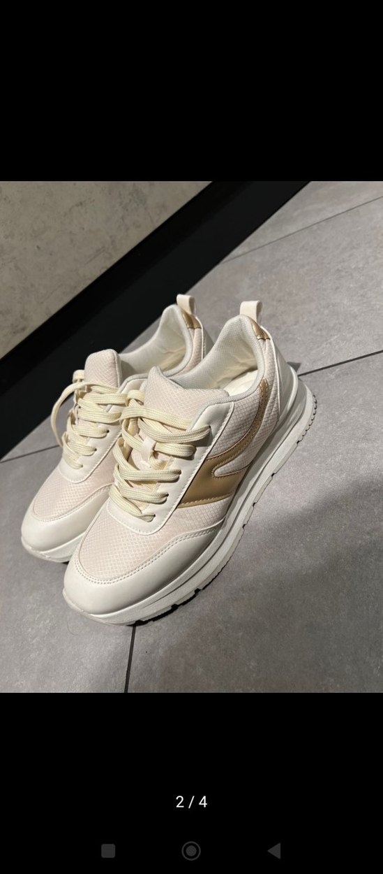 Beyaz Bağcıklı Kadın Spor Ayakkabı - Görsel 2