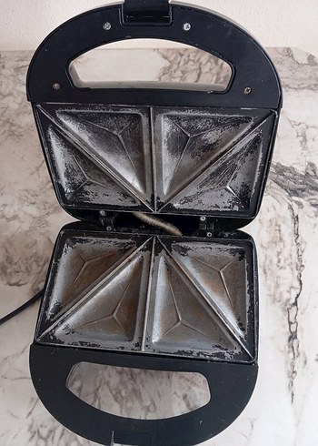 Siyah Sandviç ve Tost Makinesi - Görsel 4