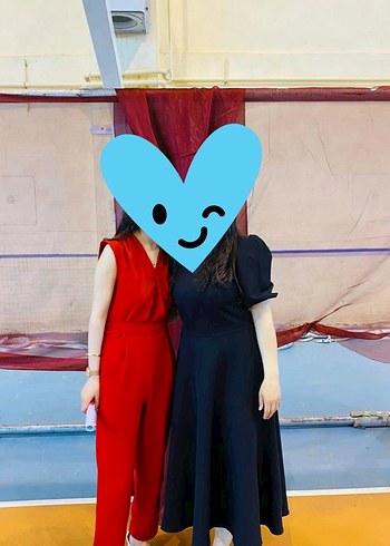 Kırmızı V Yakalı tulum