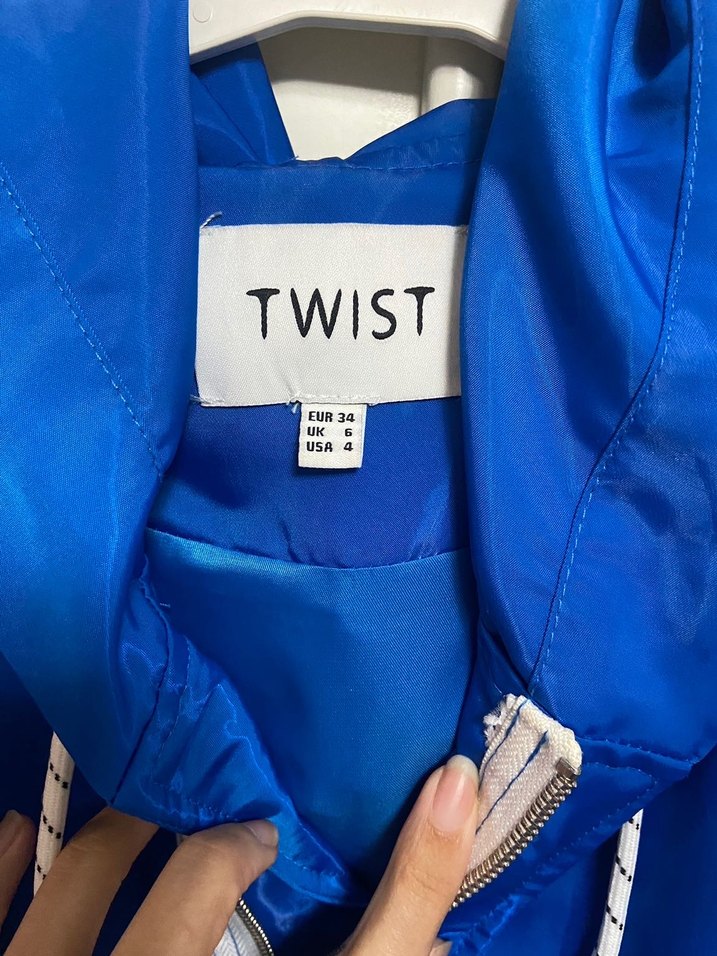 Mavi Parlak  Rüzgarlık Midi Boy - Görsel 3