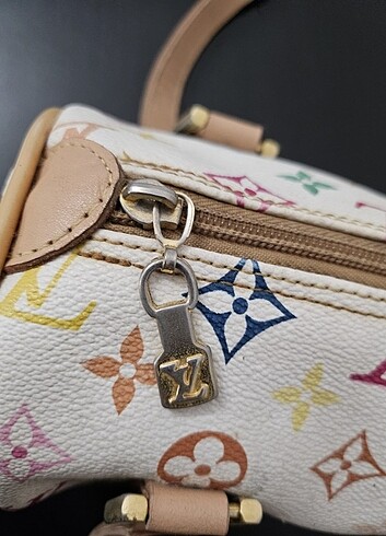 Louis Vuitton Kol Çantası