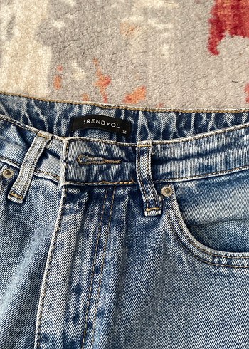 xs Beden Yırtmaçlı Midi Boy Batik Desenli Kadın Kot Pantolon