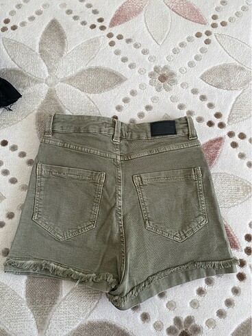 xs Beden Bershka denim haki şort