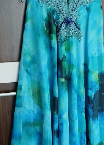 Boncuk İşlemeli Turkuaz V Yakalı Uzun Abiye - Görsel 6