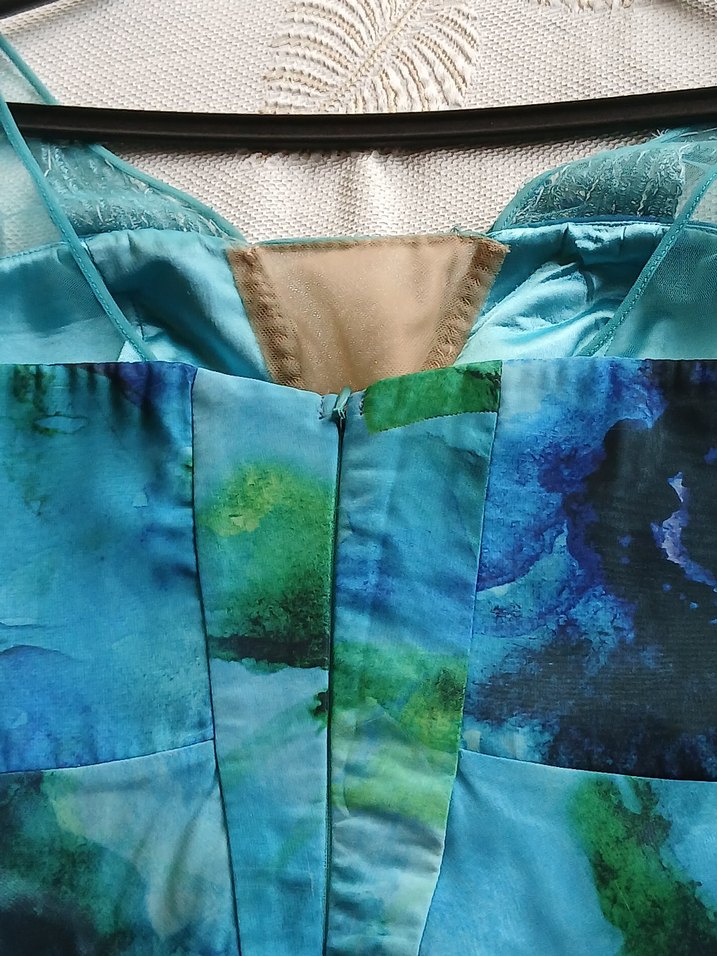 Boncuk İşlemeli Turkuaz V Yakalı Uzun Abiye - Görsel 2