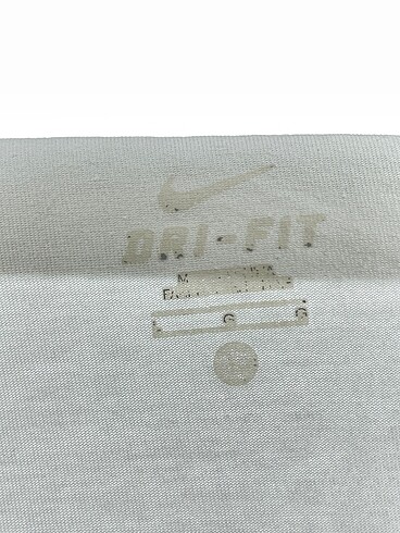 universal Beden beyaz Renk Nike T-shirt %70 İndirimli.