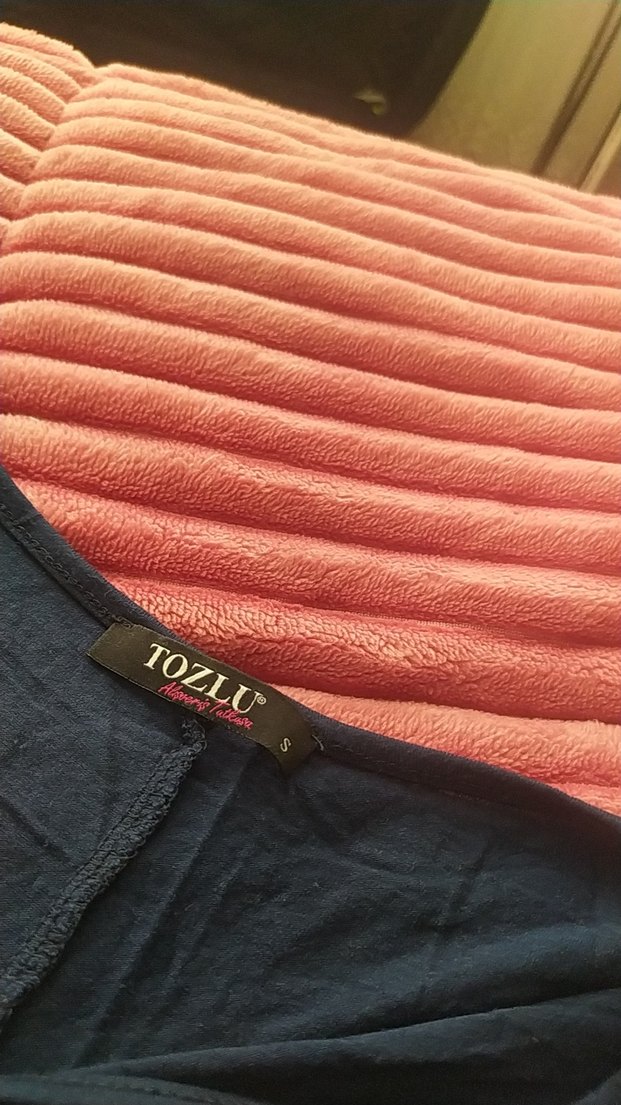 V Yakalı Koyu Mavi Uzun Elbise - Görsel 2