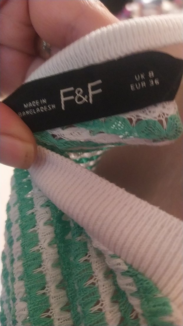 Çizgili V Yaka Midi Elbise - Görsel 4