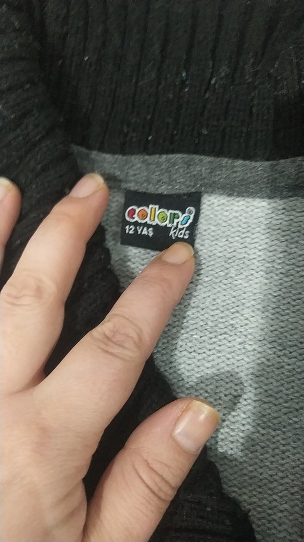 Düğmeli Gri Erkek Çocuk Hırkası - Görsel 2