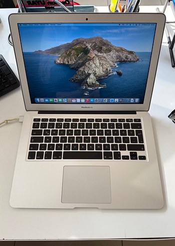 Gri Apple MacBook Air 13.3 inç 8/128 dizüstü bilgisayar - Görsel 7
