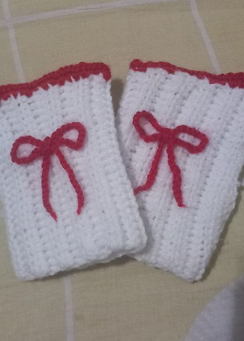 Kırmızı Detaylı Beyaz Örgü Kadın Eldiveni - Görsel 2