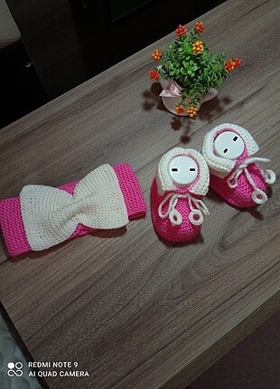  Beden pembe Renk Kız bebek patiği ve bone takım