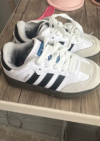 Adidas 23