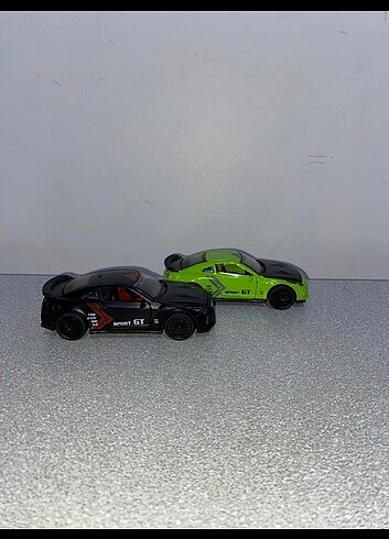 Beden ÇEK BIRAK METAL NİSSAN GTR MODEL ARABA