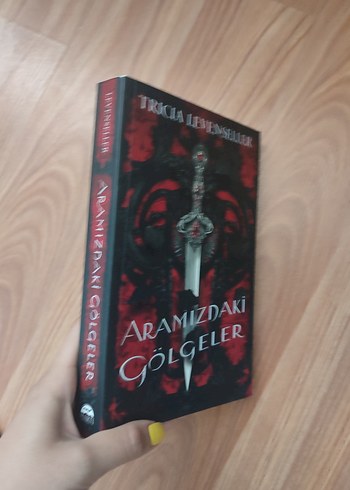 Aramızdaki Gölgeler