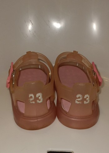Igor Kız Çocuk Pembe Tokalı Kauçuk Terlik
