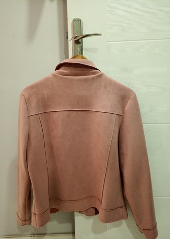 Pembe Süet
Ceket sıfır gibidir leke yırtık soyulma yoktur - Görsel 3
