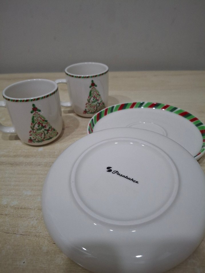 PAŞABAHÇE Yılbaşı Temalı Fincan ve Tabak Seti - Görsel 4