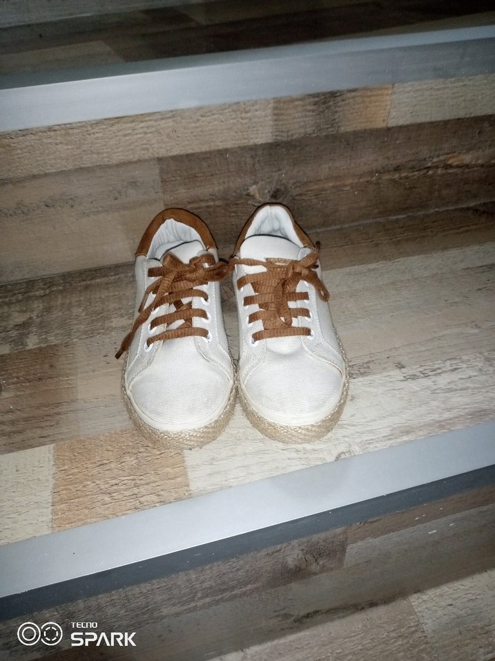 Beyaz cocuk spor ayakkabi - Görsel 2