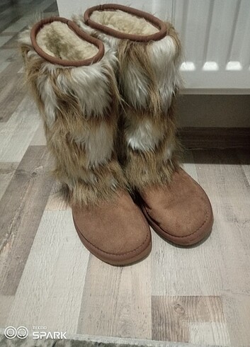 UGG cizme