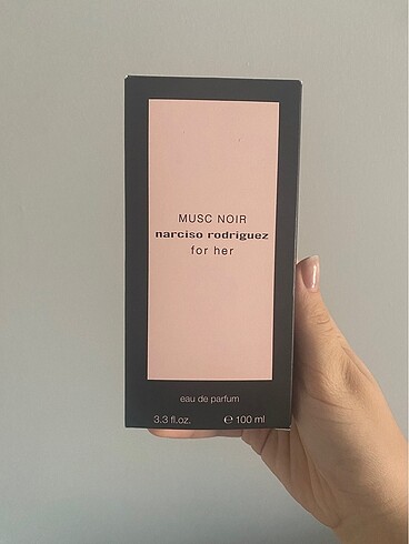 Beden narciso rodriguez for her musc noir parfum