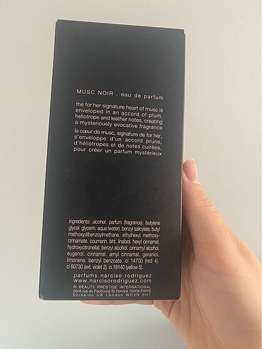 Beden Renk narciso rodriguez for her musc noir parfum
