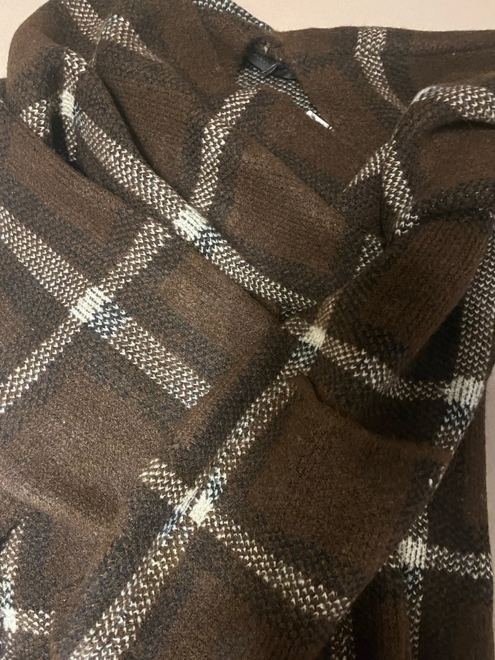 Zara Kareli Atkılı Kısa Örgü Kaban - Görsel 4