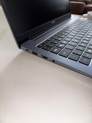 Beden Renk HUAWEI D14 I5-1240P 16GB RAM 512GB SSD