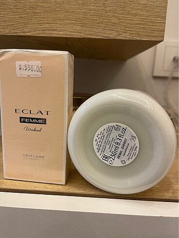 ECLAT FEMME WEEKEND EDT BAYAN PARFÜM KREM SET TEK FİYAT - Görsel 2